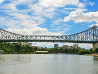 Story Bridge across Brisbane River.